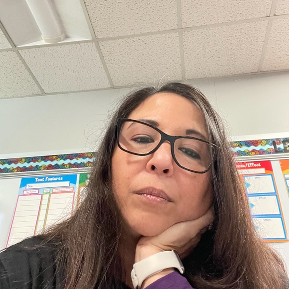 Meet your Posher, Becky - Picture 3 of 15